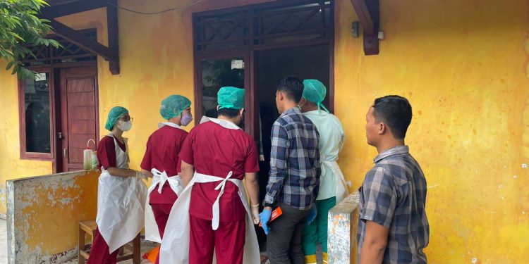 Evakuasi Mayat Pria 60 Tahun di Komplek Bumi Asih: Polresta Serang Ungkap Identitas Korban