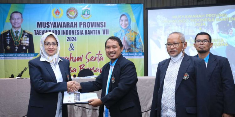 Airin Rachmi Diany Terpilih Kembali Pimpin Taekwondo Banten Secara Aklamasi