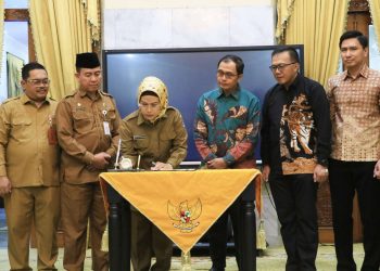 Pemkab Serang dan Chandra Asri Tandatangani MoU Penanaman Mangrove di Lahan 100 Hektare