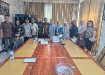 Proyek Sutet Rawabuaya Cengkareng Dituntut Warga