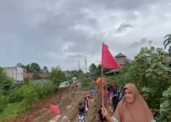 Ketidakadilan di Mekarsari: Jeritan Desa yang Terkepung Hukum