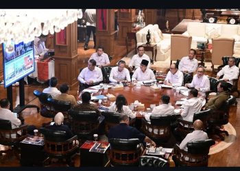 Potret Seorang Menteri dan Peci yang Tak Pernah Tertinggal