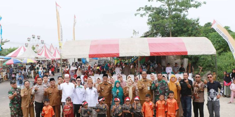 Bupati Serang Ratu Zakiyah Hadiri HUT Desa Sindangheula: Perkokoh Kebersamaan