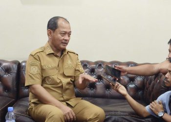 Wabup Najib Berkelakar Soal Seleksi Sekda: “Punya Kumis Tipis dan Bisa Masak”