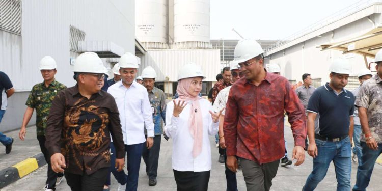 Bupati Serang Tegaskan Industri Wajib Prioritaskan Tenaga Kerja Lokal