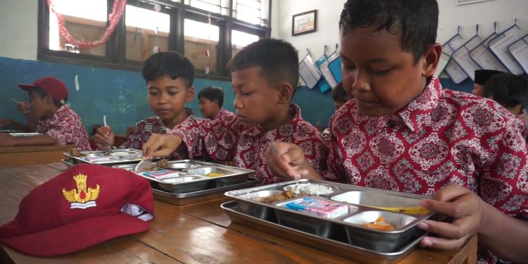 Dapur MBG Resmi Beroperasi, Rantang SUS 304 Jadi Wadah Andalan Sajikan Gizi Seimbang