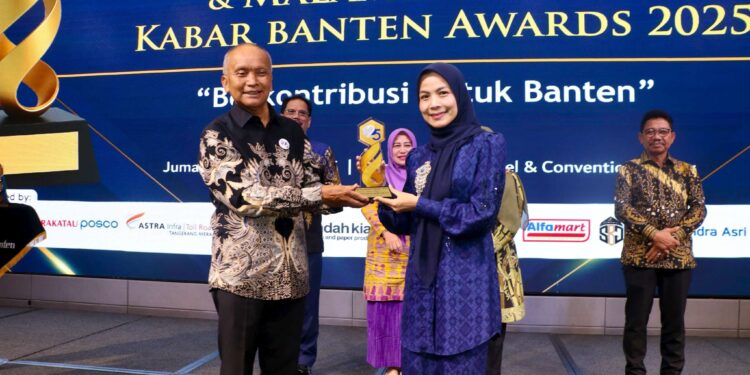 Wujudkan “Serang Bahagia”, Ratu Zakiyah Diganjar Penghargaan Kepala Daerah Inovatif