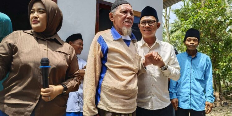 Sempat Viral Hidup Memprihatinkan, Rumah Kakek Sukardi Warga Petir Dibangun Tanpa Anggaran Pemda