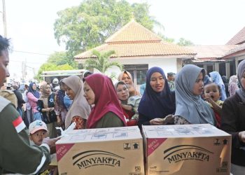 Begitu Dibuka Langsung Diserbu! Operasi Pasar Murah Diskoumperindag Tuai Antusias Warga