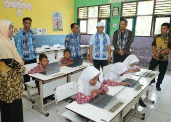 PLN Peduli Hadirkan Program Pendidikan dan Lingkungan di Pulau Panjang